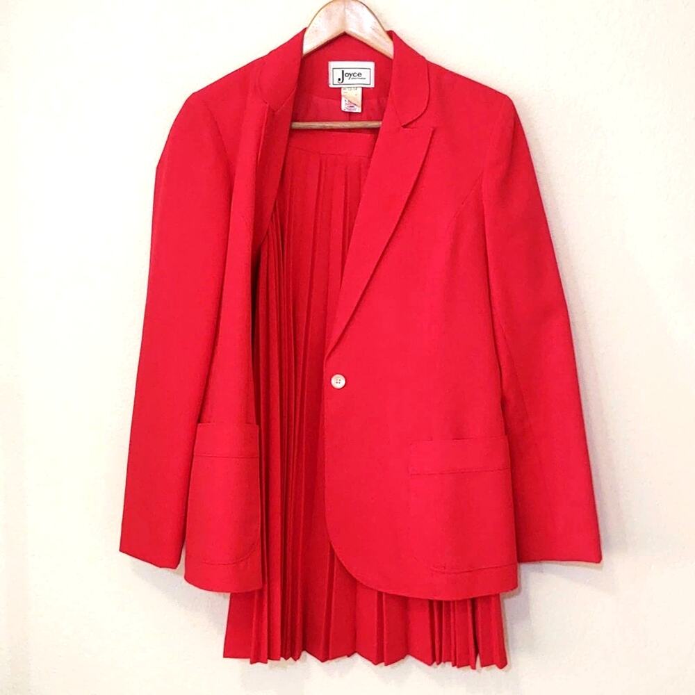 Joyce Sportswear vintage suit jacket and skirt set Union tags